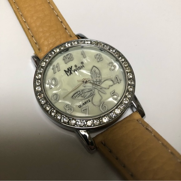 Quartz - Butterfly Watch (My Wish) EUC - Picture 2 of 14
